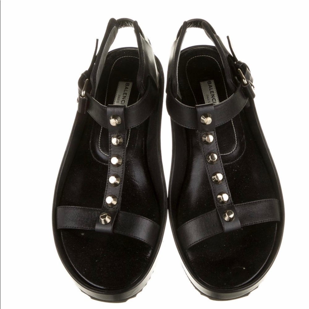 BALENCIAGA BLACK T STRAP SANDAL size 7